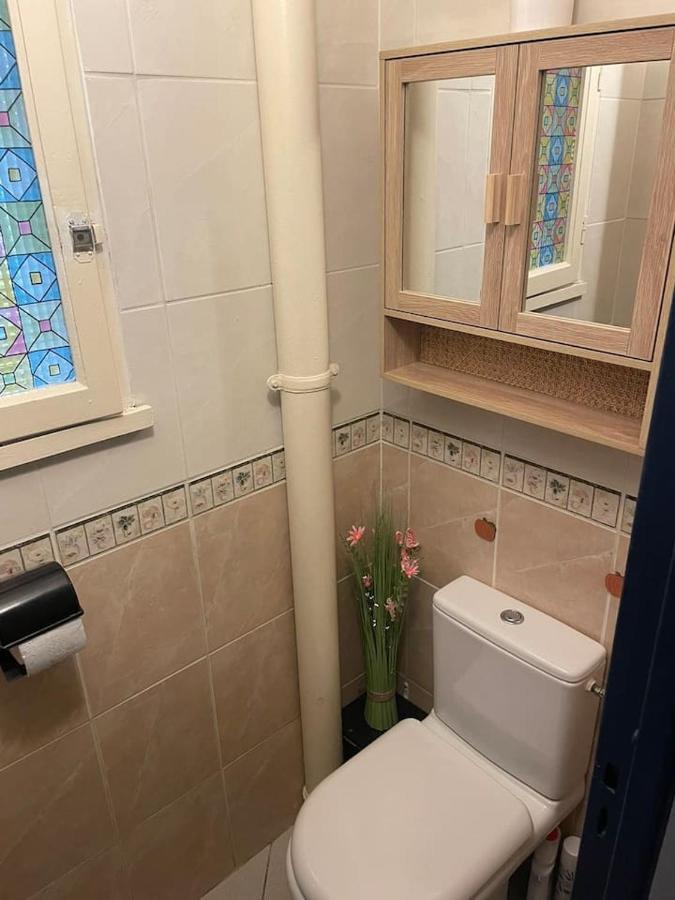 Appartement Proche Gare Tgv Nîmes Exterior photo